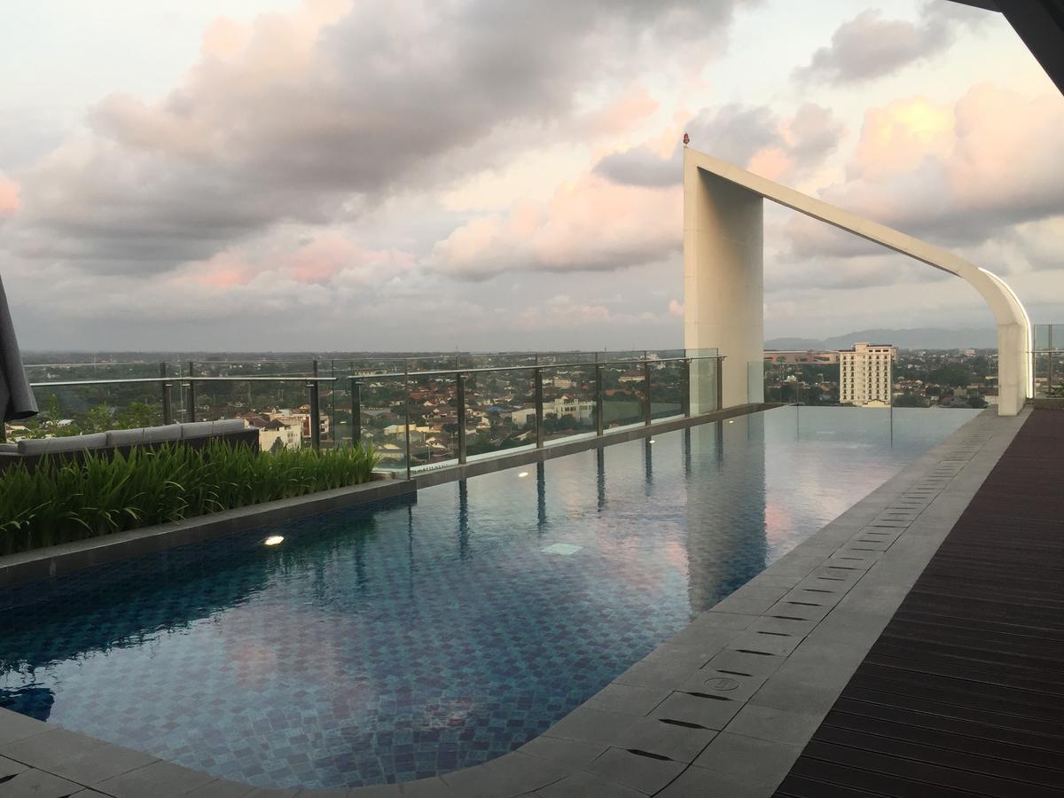 Apartemen Uttara The Icon Джокьякарта Экстерьер фото